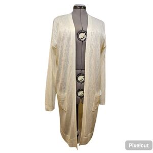 Creamy white long sleeve acrylic knit cardigan size L US